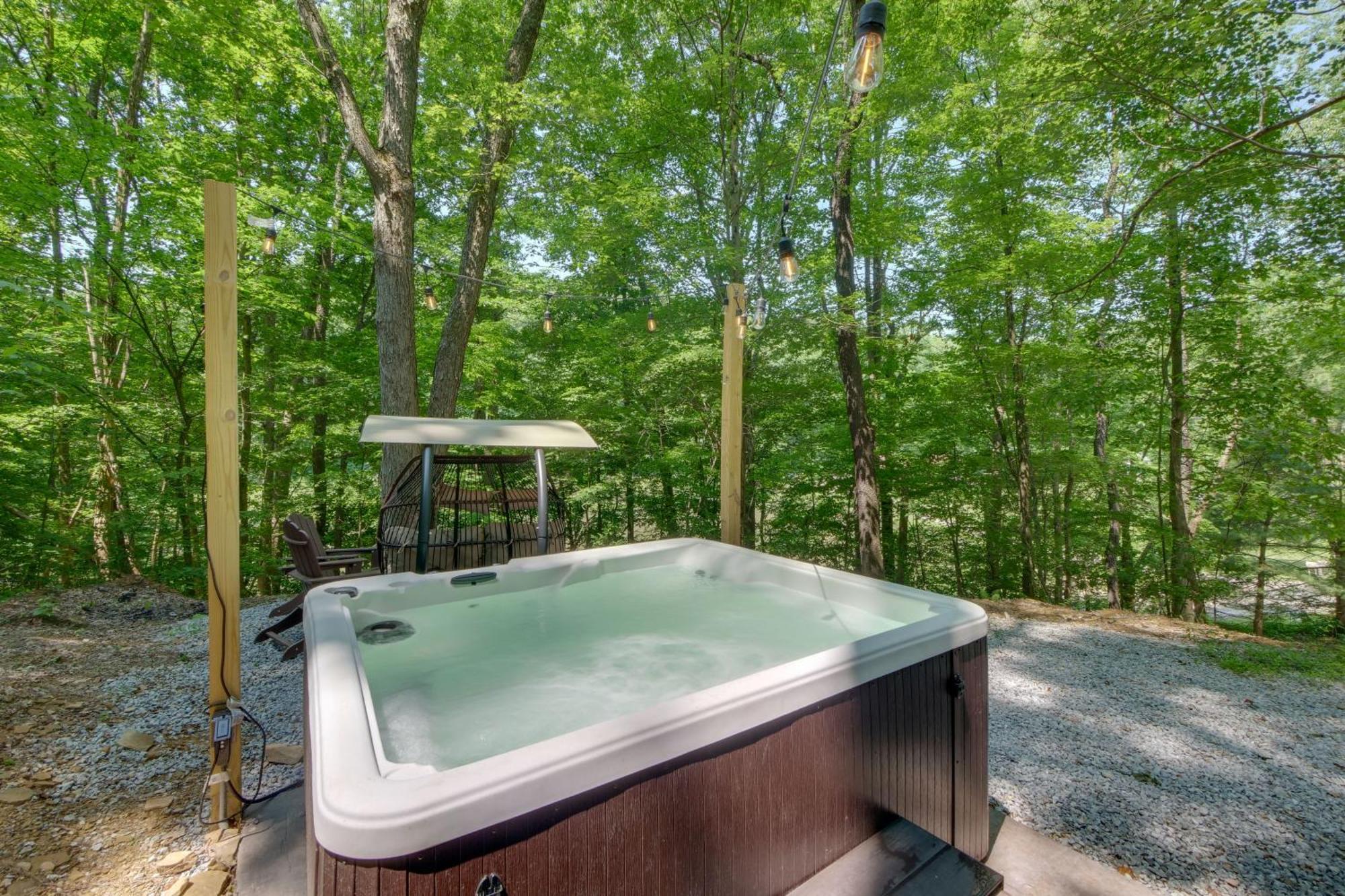 Tiny Home With Hot Tub By Mohican State Park! Loudonville Exteriér fotografie